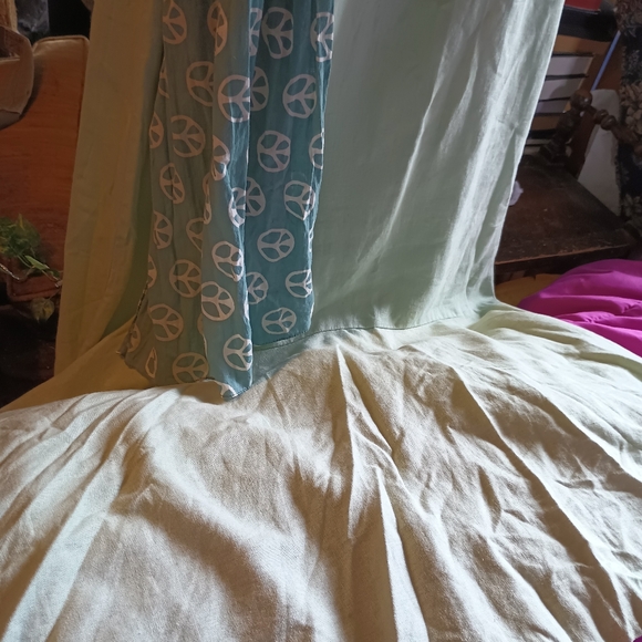 NWT Linen Dress by Cynthia Rowlry - Picture 7 of 13